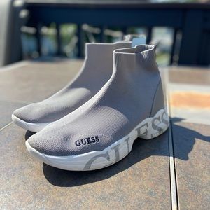 Men’s Guess sock shoes Sz 9